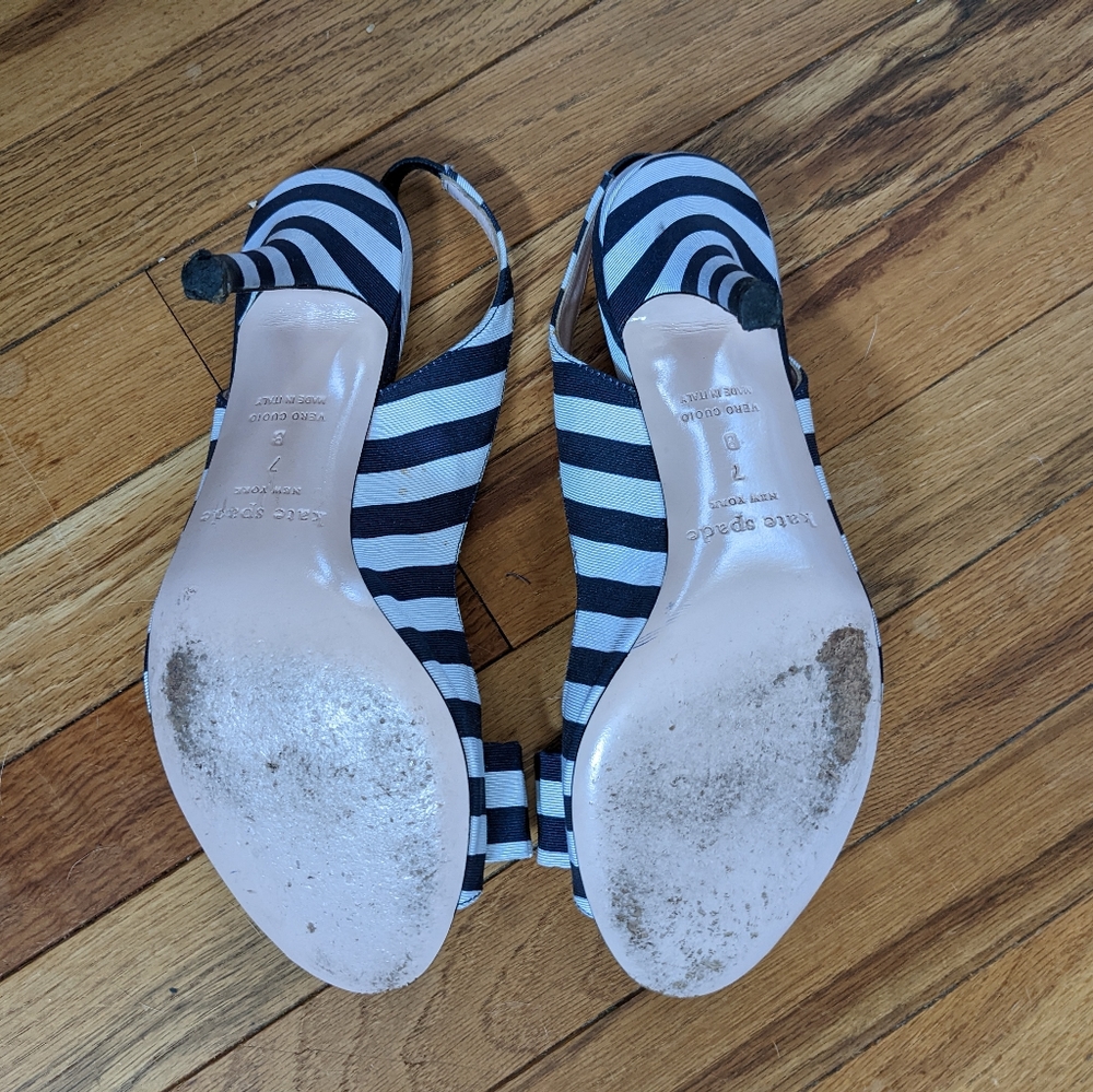 Kate Spade Bow Heels - Picture 3 of 8